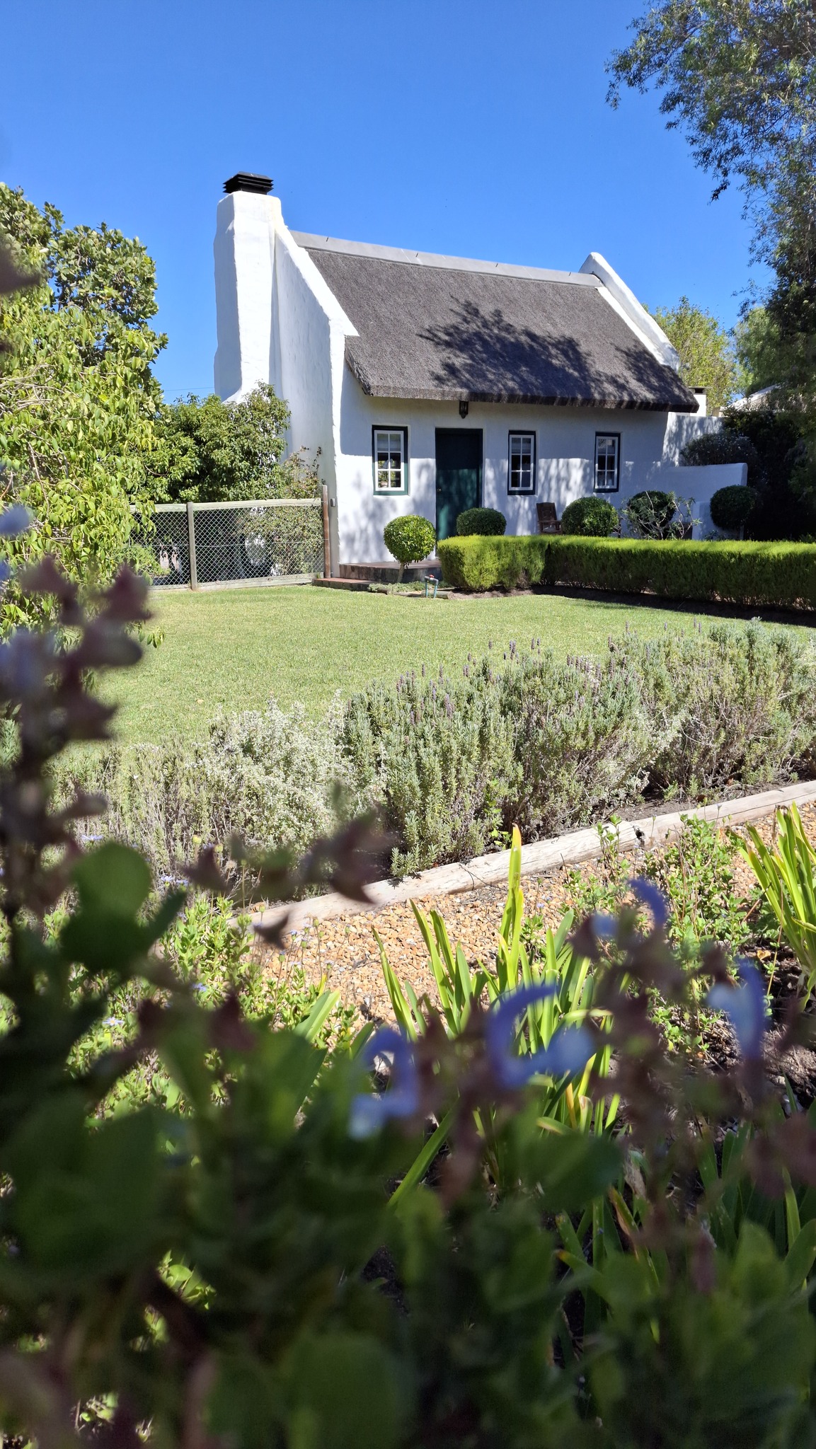Finchlea & Dove Cottages